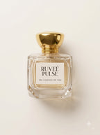 RUVEÉ Pulse Parfum for women, fresh fragrance bottle